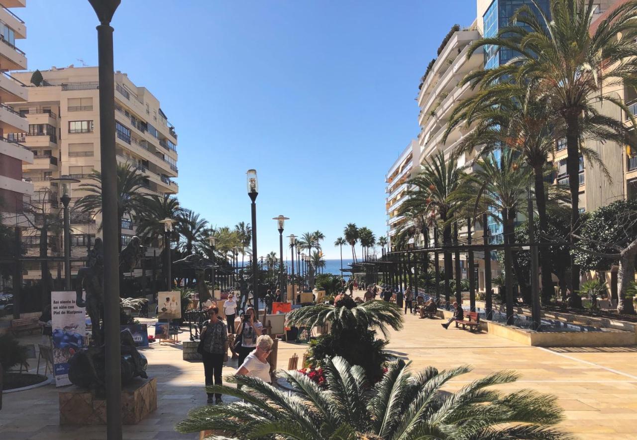 Beach Front Apartment-1St Line Marbella Exterior photo